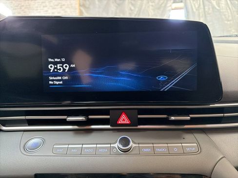 Certified 2023 Hyundai Elantra SEL w/ Convenience Package image 19