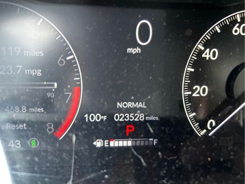Used 2024 Honda HR-V Sport image 16