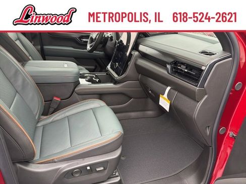 New 2026 GMC Yukon AT4 w/ AT4 Premium Plus Package image 10