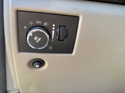 Used 2012 Jeep Grand Cherokee Laredo image 13