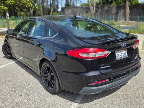 Used 2019 Ford Fusion SE w/ Equipment Group 151A image 15