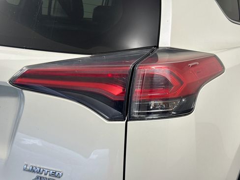 Used 2018 Toyota RAV4 Limited w/ All Weather Liner Package AWD/4WD image 34