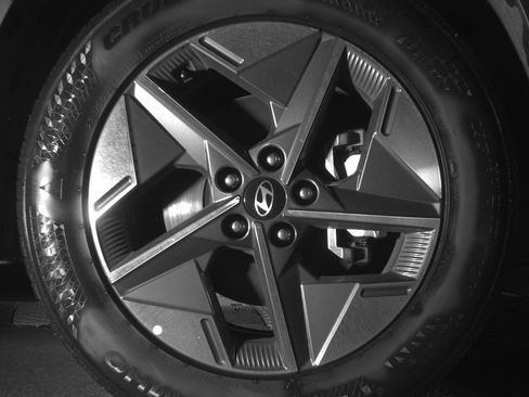 Used 2025 Hyundai Tucson SEL image 13