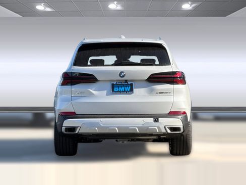New 2026 BMW X5 xDrive50e AWD/4WD image 9