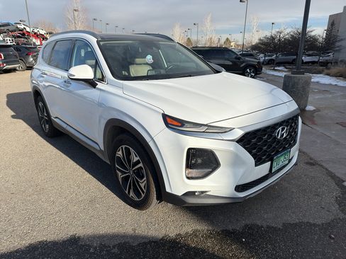 Used 2019 Hyundai Santa Fe Ultimate image 4