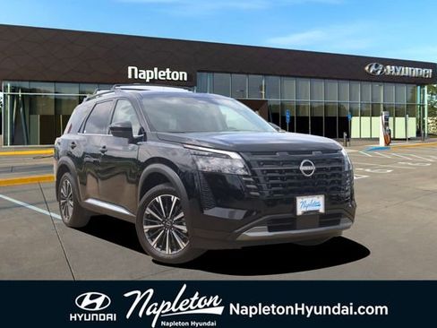 Used 2026 Nissan Pathfinder Platinum w/ Cargo Package AWD/4WD image 1
