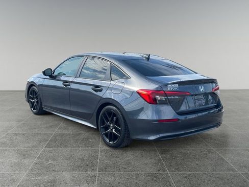 Used 2022 Honda Civic Sport image 4