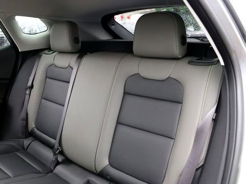 Used 2025 Chevrolet Trax ACTIV w/ Driver Confidence Package FWD image 26