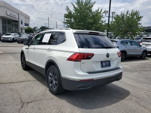 Certified 2023 Volkswagen Tiguan SE FWD image 6