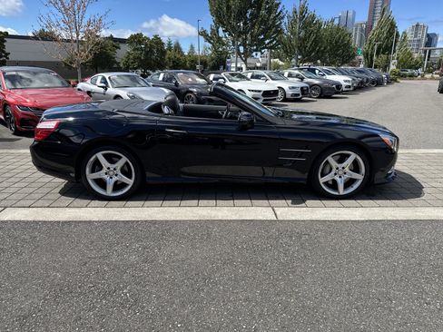 Used 2014 Mercedes-Benz SL 550 image 19