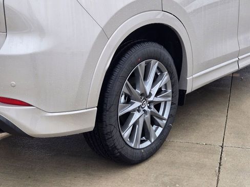 New 2025 MAZDA CX-5 AWD 2.5 S w/ Premium Plus Pkg image 11