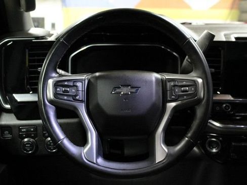 Used 2024 Chevrolet Silverado 1500 RST w/ Z71 Off-Road Package AWD/4WD image 19