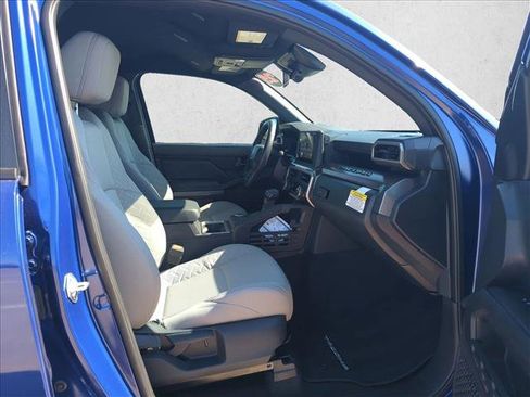 Used 2025 Toyota Tacoma SR5 image 18
