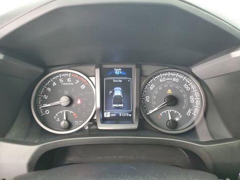 Used 2021 Toyota Tacoma TRD Off-Road AWD/4WD image 24