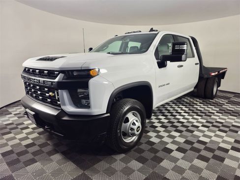 Used 2023 Chevrolet Silverado 3500 W/T w/ WT Fleet Convenience Package image 3