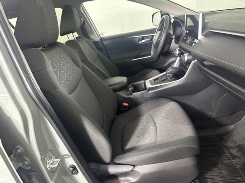 Used 2023 Toyota RAV4 XLE AWD/4WD image 26