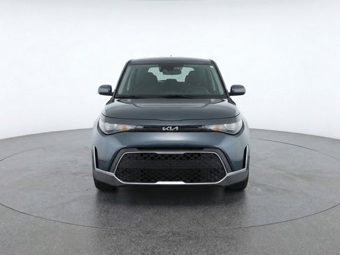 Used 2025 Kia Soul LX w/ LX Technology Package image 2
