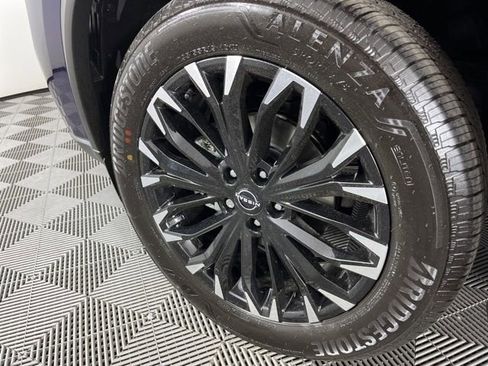 New 2026 Nissan Rogue SV FWD image 13