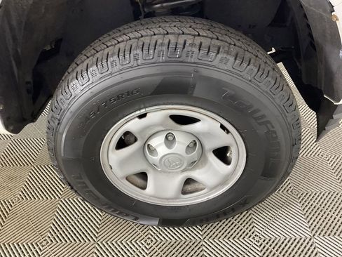 Used 2021 Toyota Tacoma SR image 11