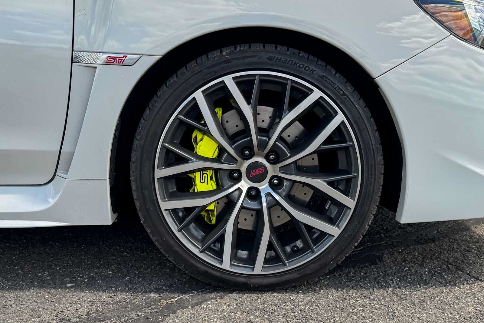 Used 2020 Subaru WRX STI AWD/4WD image 9