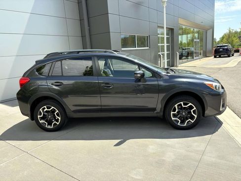 Used 2017 Subaru Crosstrek 2.0i Limited AWD/4WD image 4