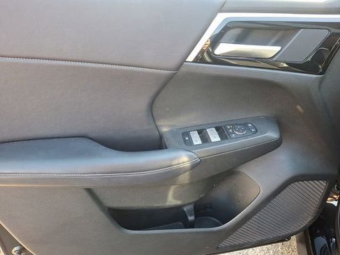 Used 2024 Mitsubishi Outlander SE AWD/4WD image 13