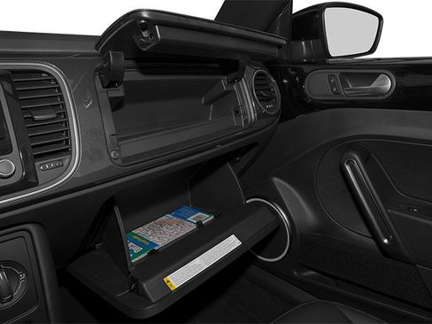 Used 2014 Volkswagen Beetle TDI image 15