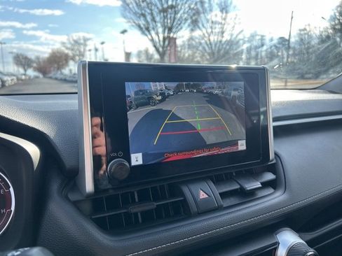 Used 2024 Toyota RAV4 XLE image 23