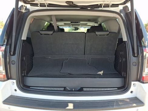 Used 2019 GMC Yukon SLT w/ Open Road Package AWD/4WD image 29