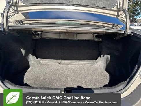 Used 2018 Toyota Corolla LE FWD image 19