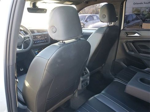 Certified 2024 Volkswagen Tiguan SE R-Line image 10