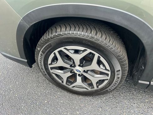 Used 2019 Subaru Forester Premium w/ All-Weather Package AWD/4WD image 31