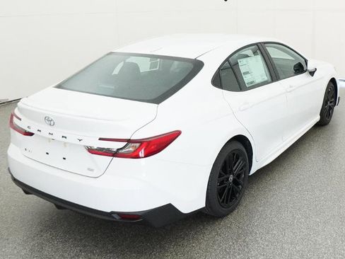 New 2026 Toyota Camry SE FWD image 6
