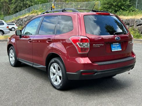 Used 2015 Subaru Forester 2.5i Premium w/ Popular Package #2 AWD/4WD image 3