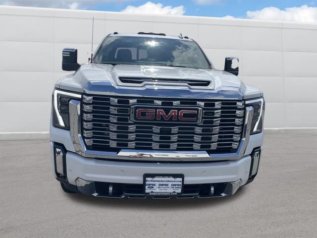 Used 2024 GMC Sierra 2500 Denali w/ Denali Reserve Package AWD/4WD image 11