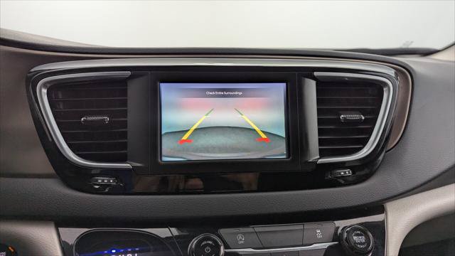 Used 2023 Chrysler Voyager LX FWD image 28