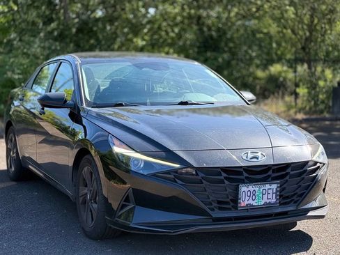 Used 2021 Hyundai Elantra SEL FWD image 7
