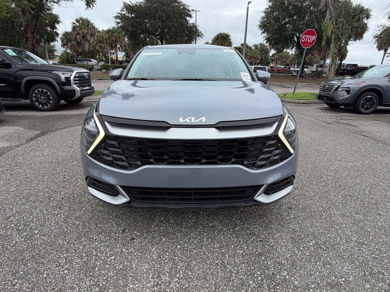 Used 2025 Kia Sportage EX FWD image 5