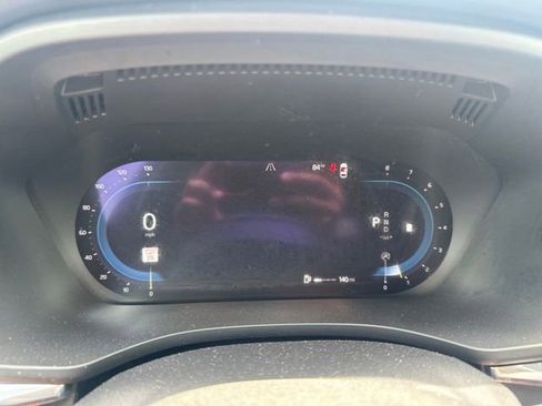 Used 2023 Volvo XC60 B5 Plus AWD/4WD image 18