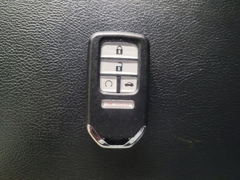 Used 2018 Honda Accord Sport image 32