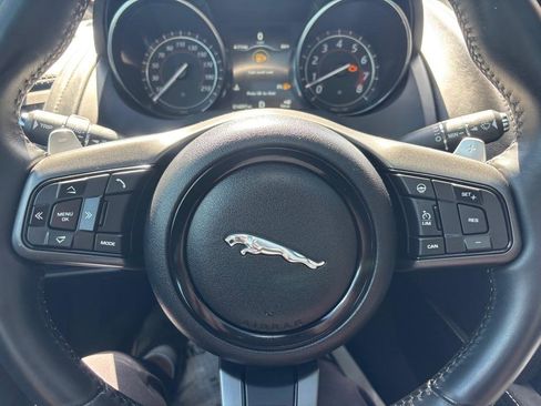 Used 2017 Jaguar F-TYPE R AWD/4WD image 22