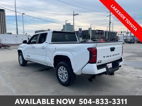 Certified 2026 Toyota Tacoma SR5 AWD/4WD image 4