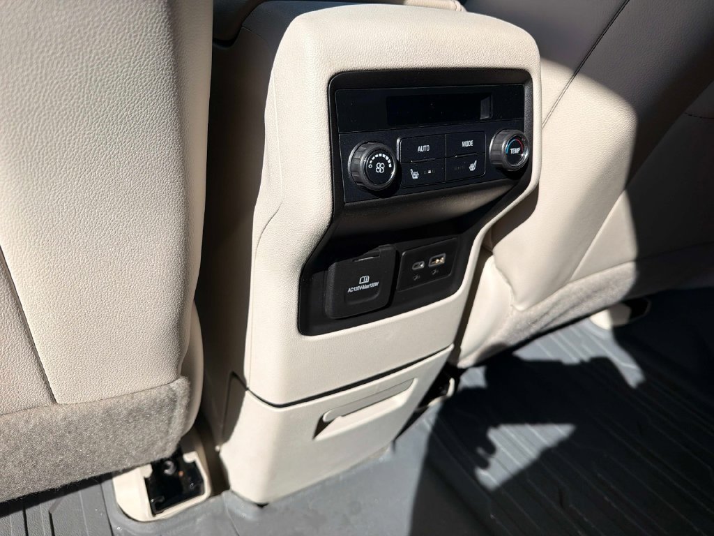 Used 2020 GMC Acadia Denali w/ Denali Ultimate Package AWD/4WD image 18