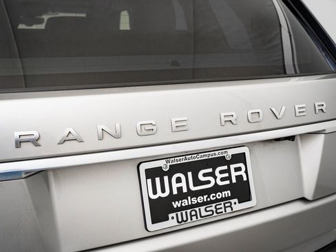 Used 2017 Land Rover Range Rover Supercharged image 18