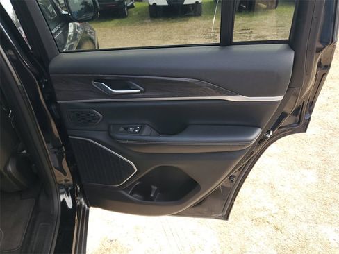 Used 2024 Jeep Grand Cherokee Limited 4xe image 34