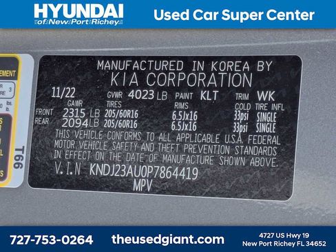 Used 2023 Kia Soul LX w/ LX Technology Package FWD image 32