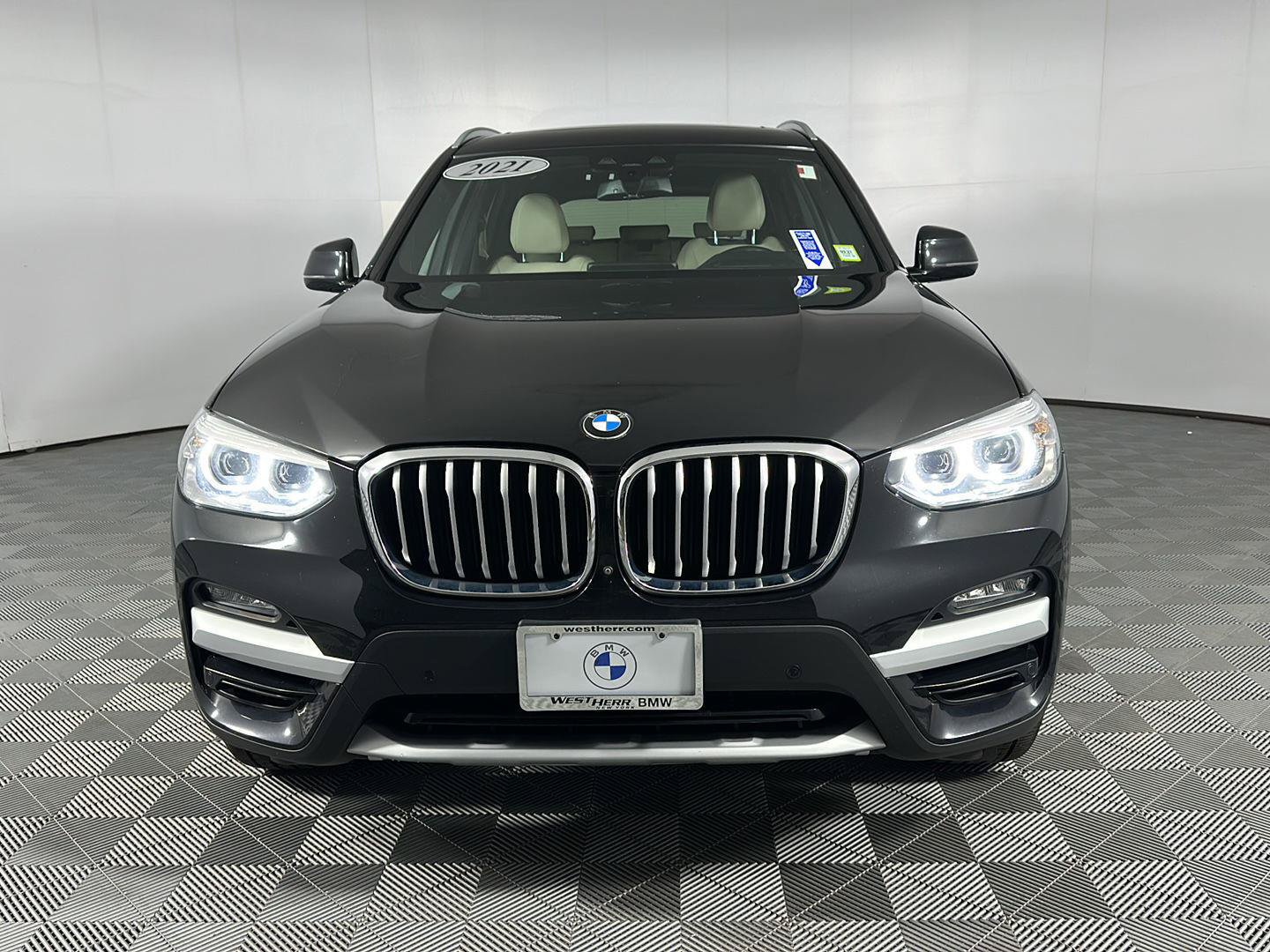 Used 2021 BMW X3 xDrive30i w/ Premium Package AWD/4WD image 2