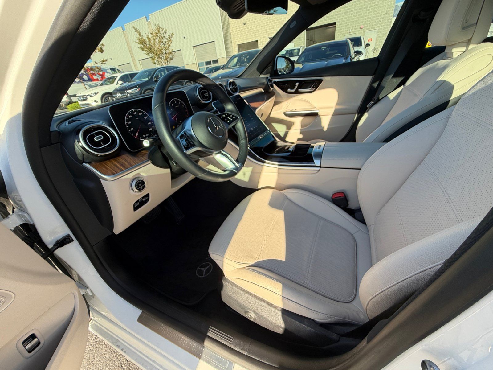 Used 2023 Mercedes-Benz C 300 4MATIC Sedan image 14