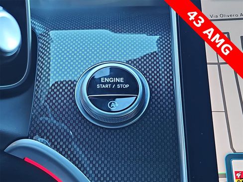 Used 2024 Mercedes-Benz GLC 43 AMG 4MATIC image 23