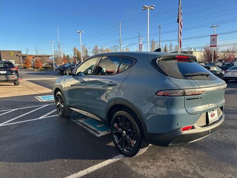 Used 2024 Dodge Hornet GT image 5